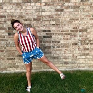 Meet your Posher, Natalie